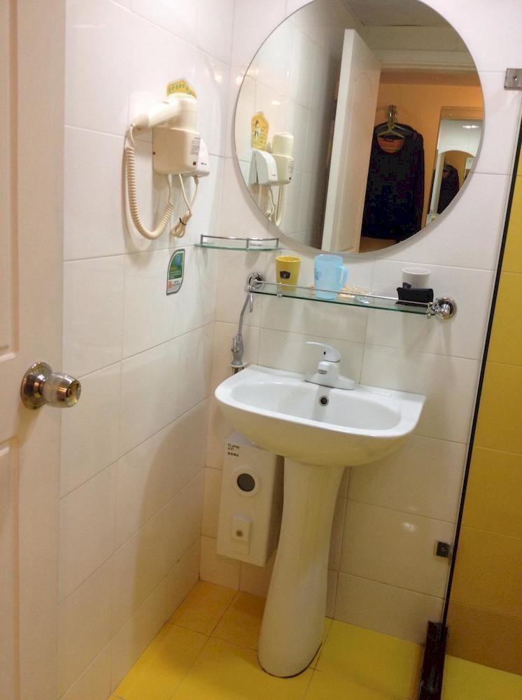 Home Inn Guangzhou Middle Jiefang Road Gongyuanqian Metro Station 広州 エクステリア 写真