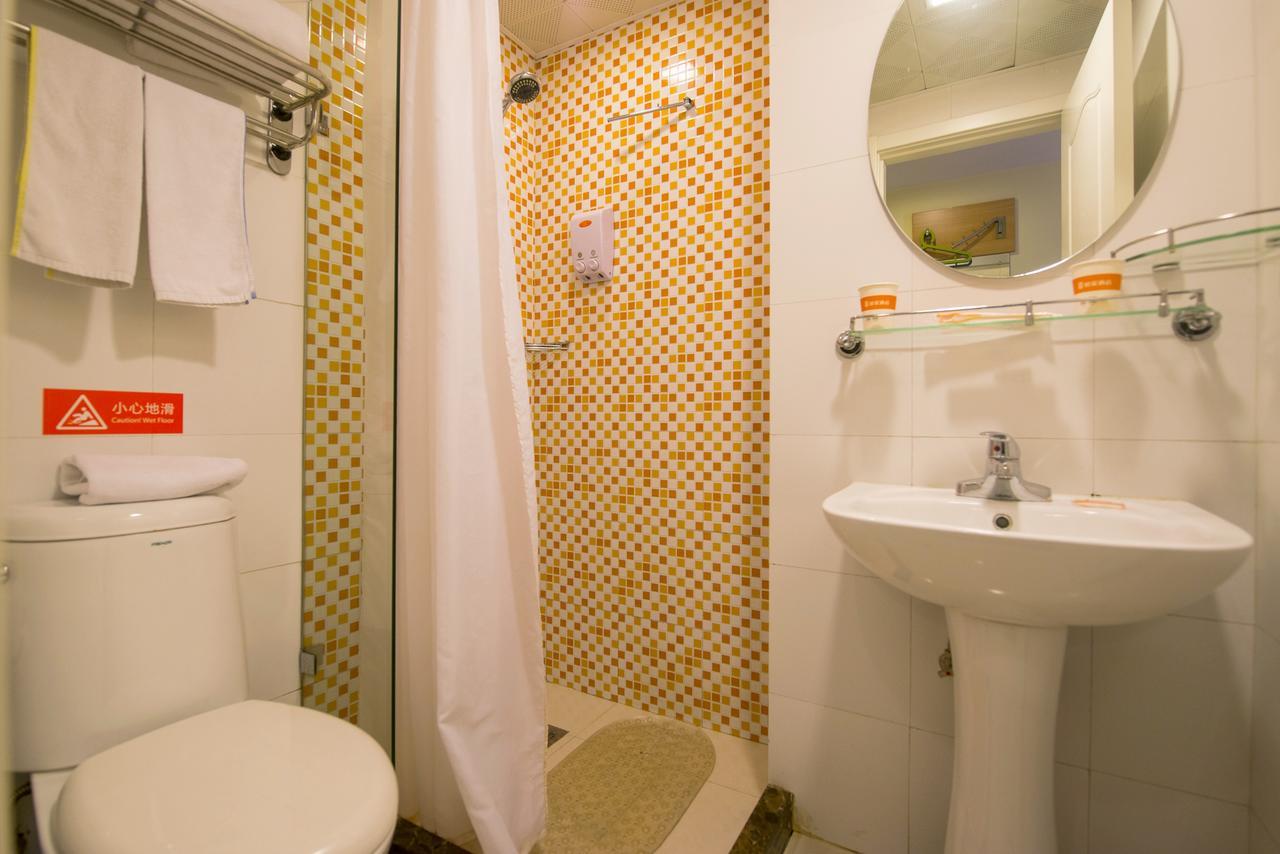 Home Inn Guangzhou Middle Jiefang Road Gongyuanqian Metro Station 広州 エクステリア 写真