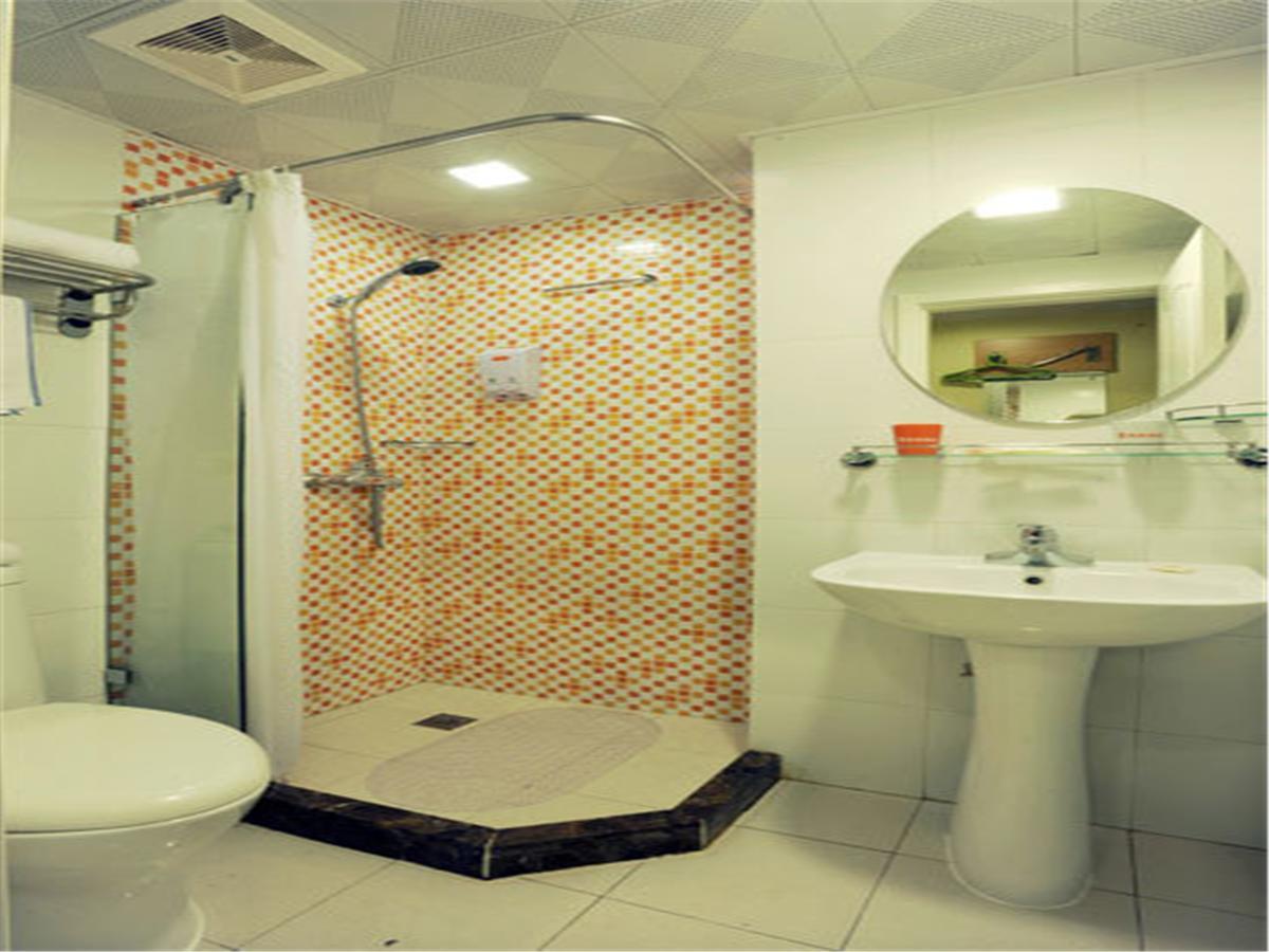 Home Inn Guangzhou Middle Jiefang Road Gongyuanqian Metro Station 広州 エクステリア 写真
